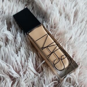 NARS Liquid Foundation in Mont Blanc